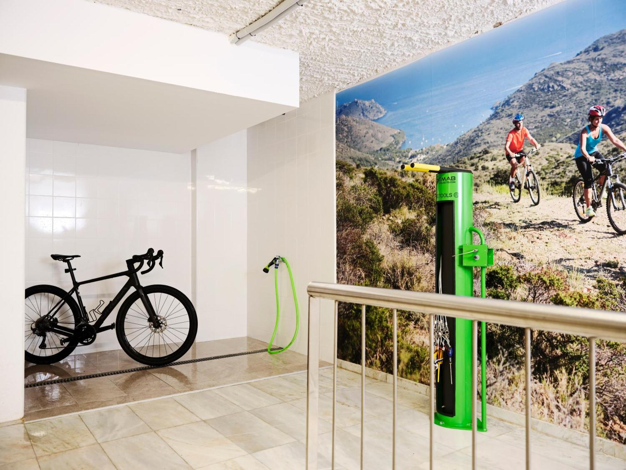 Hotel Prestige Sant Marc 4*